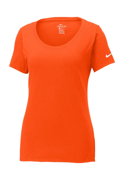 Nike Women's Core Cotton Scoop Neck Tee Shirt. NKBQ5236 Nike