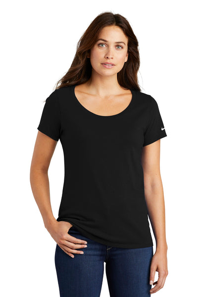 Nike Women's Core Cotton Scoop Neck Tee Shirt. NKBQ5236 Nike