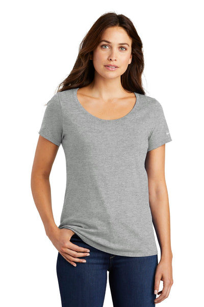 Nike Women's Core Cotton Scoop Neck Tee Shirt. NKBQ5236 Nike