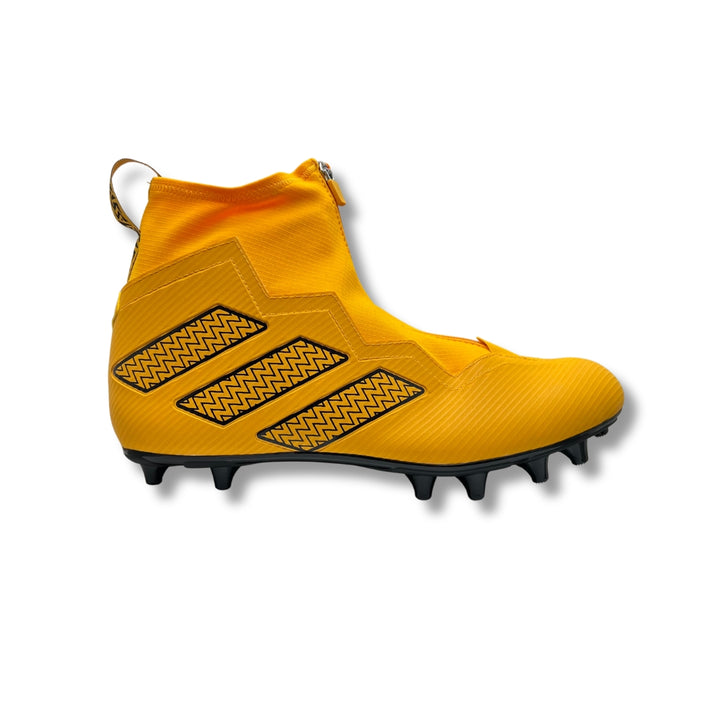 adidas Men's Nasty Fly 2E Wide Football Cleats adidas